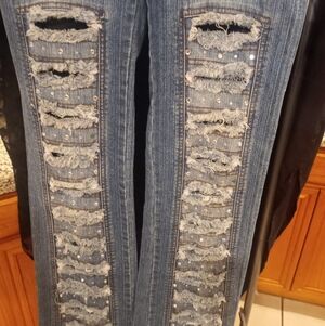 RIPPED RHINESTONE JEANS